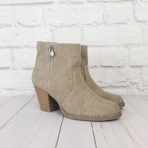 New Simply Vera Vera Wang Ankle Booties Rex Tan 7